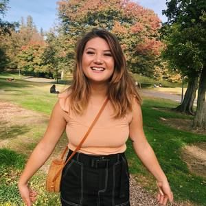 Meet your Posher, Abigail